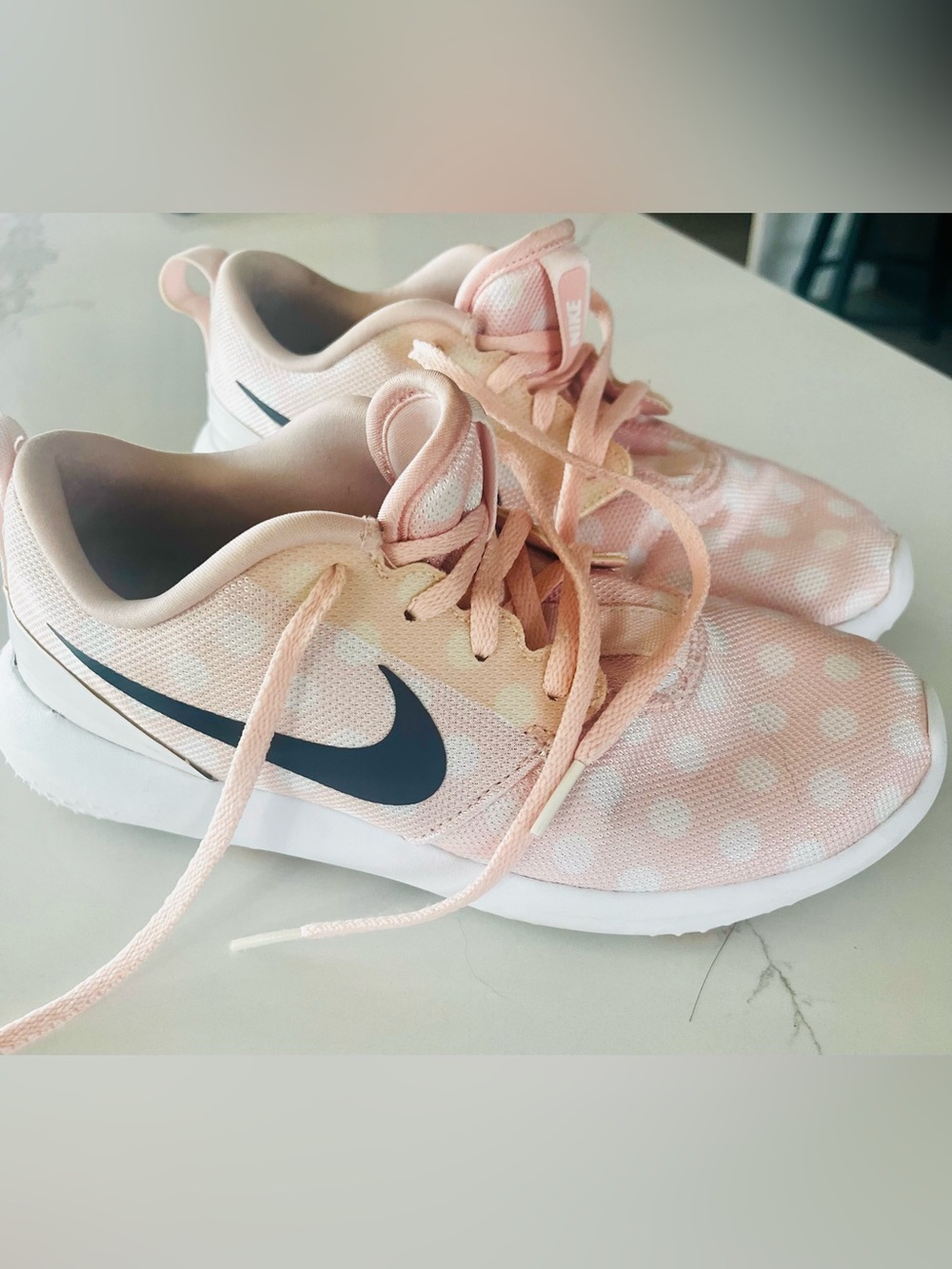 Nike Junior/Girls Roshe G Golf/Gym Shoes Size 5Y